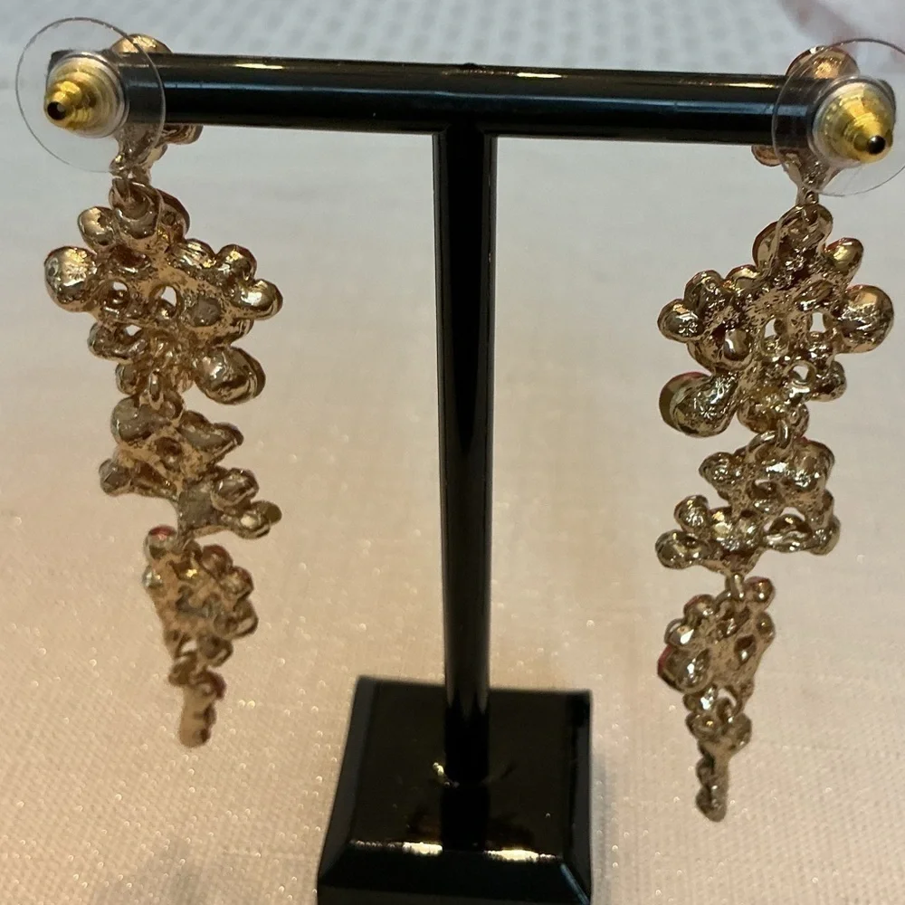 Pink Rhinestone Silver Tone Pendant Necklace and Earring Set